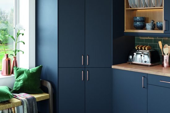 Vivo kitchen in matte indigo color